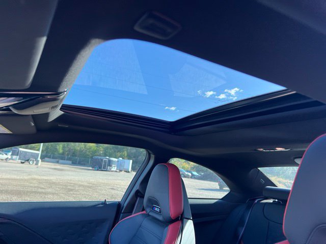Used 2025 BMW M2 w/ Lighting Package RWD image 28
