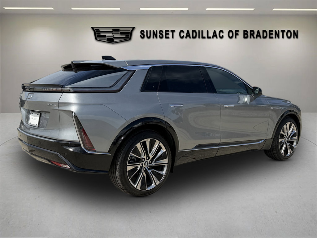 Certified 2026 Cadillac Lyriq Signature Luxury w/ Nappa Leather Package AWD/4WD image 3