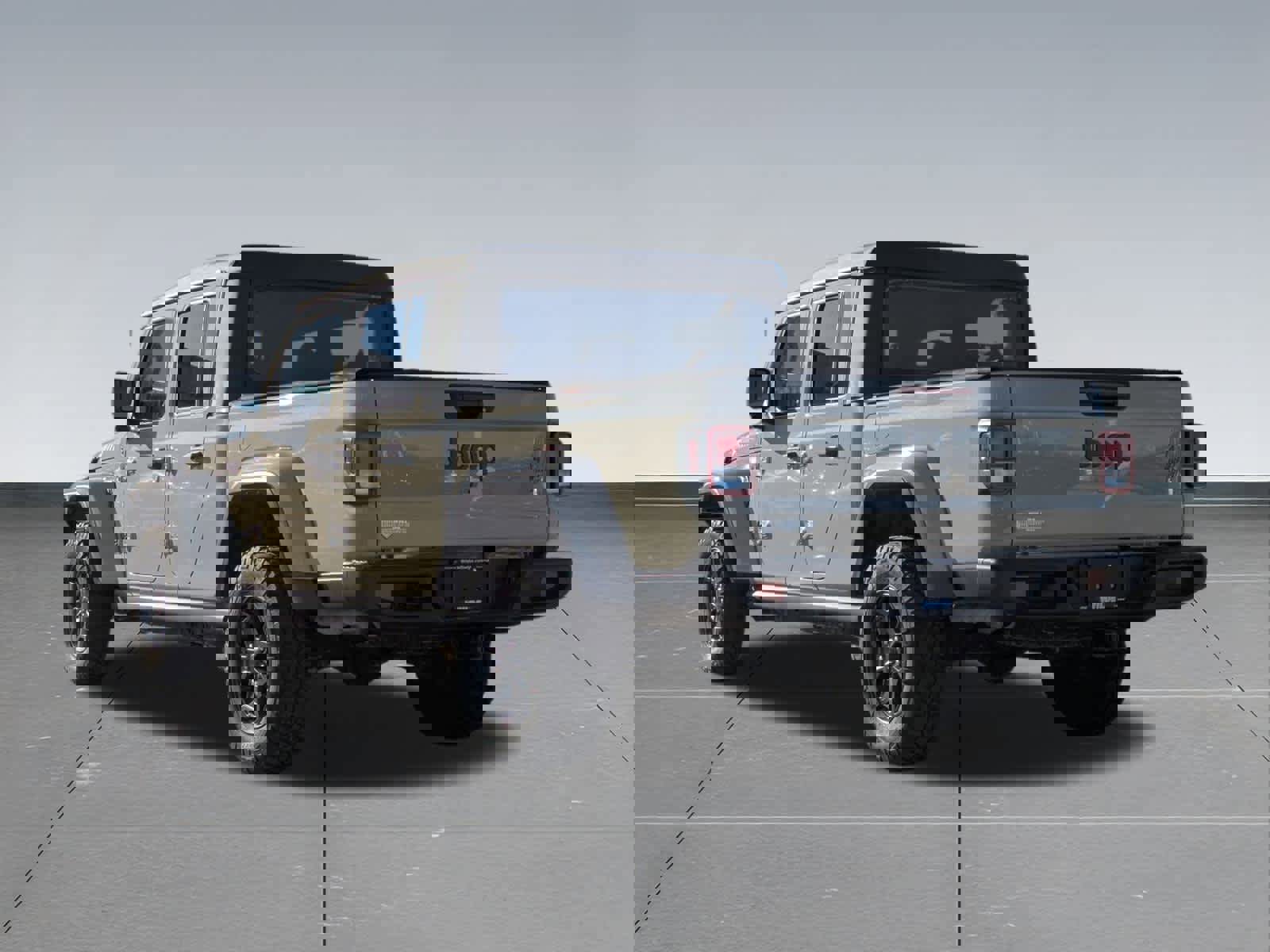 Used 2022 Jeep Gladiator Sport image 4