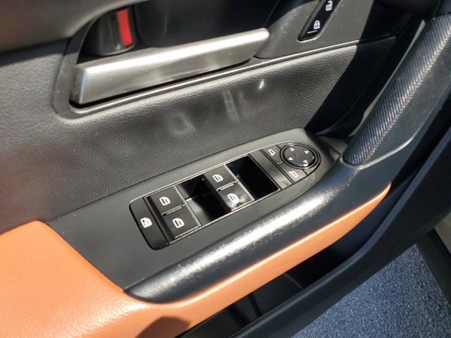 Used 2023 MAZDA CX-50 Meridian Edition image 11