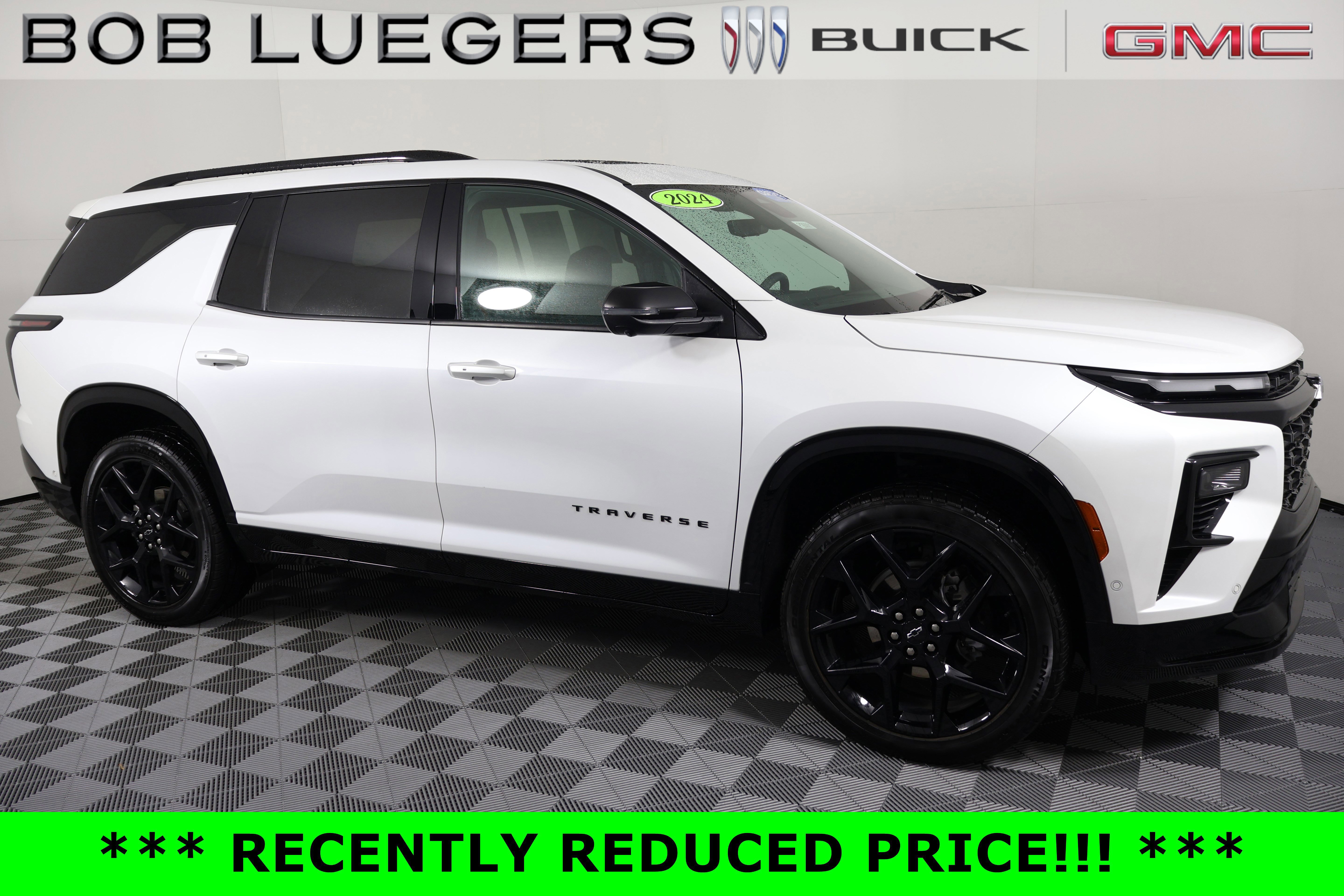 Certified 2024 Chevrolet Traverse RS image 2