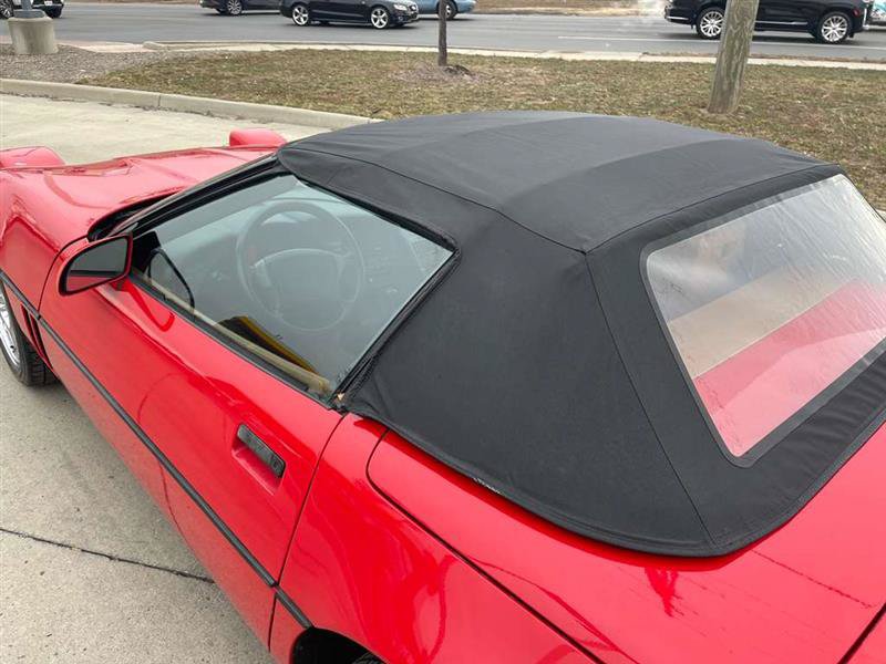 Used 1990 Chevrolet Corvette Convertible RWD image 32