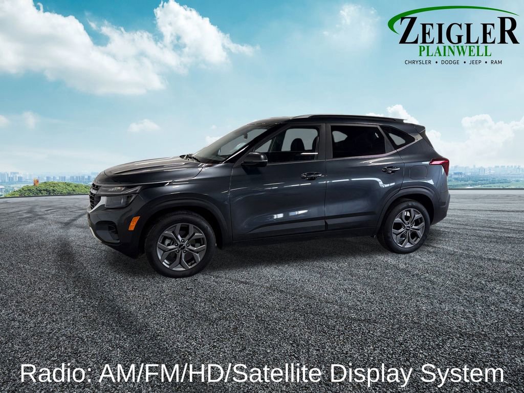 Used 2024 Kia Seltos S image 3