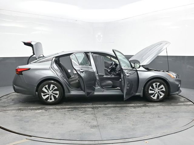 Used 2020 Nissan Altima 2.5 S FWD image 38