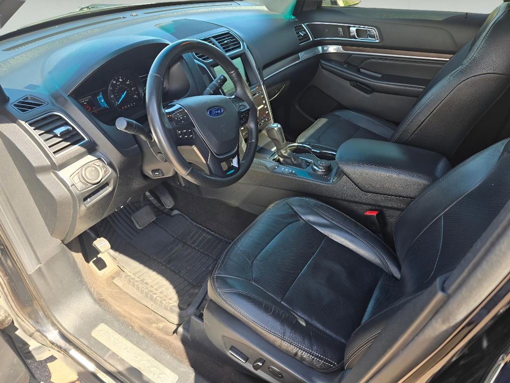 Used 2016 Ford Explorer Limited image 14