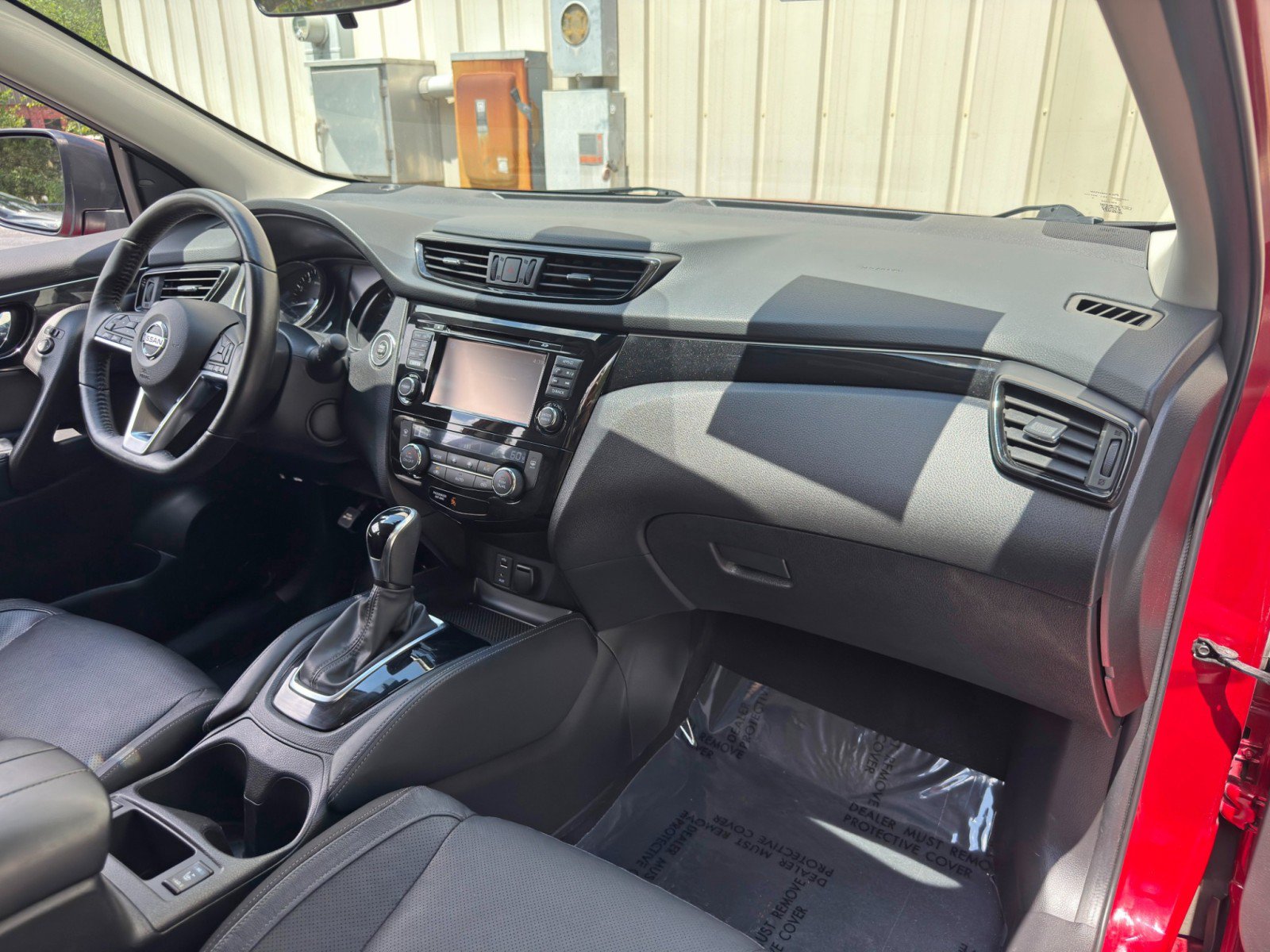 Used 2018 Nissan Rogue Sport SL w/ SL Premium Package FWD image 14