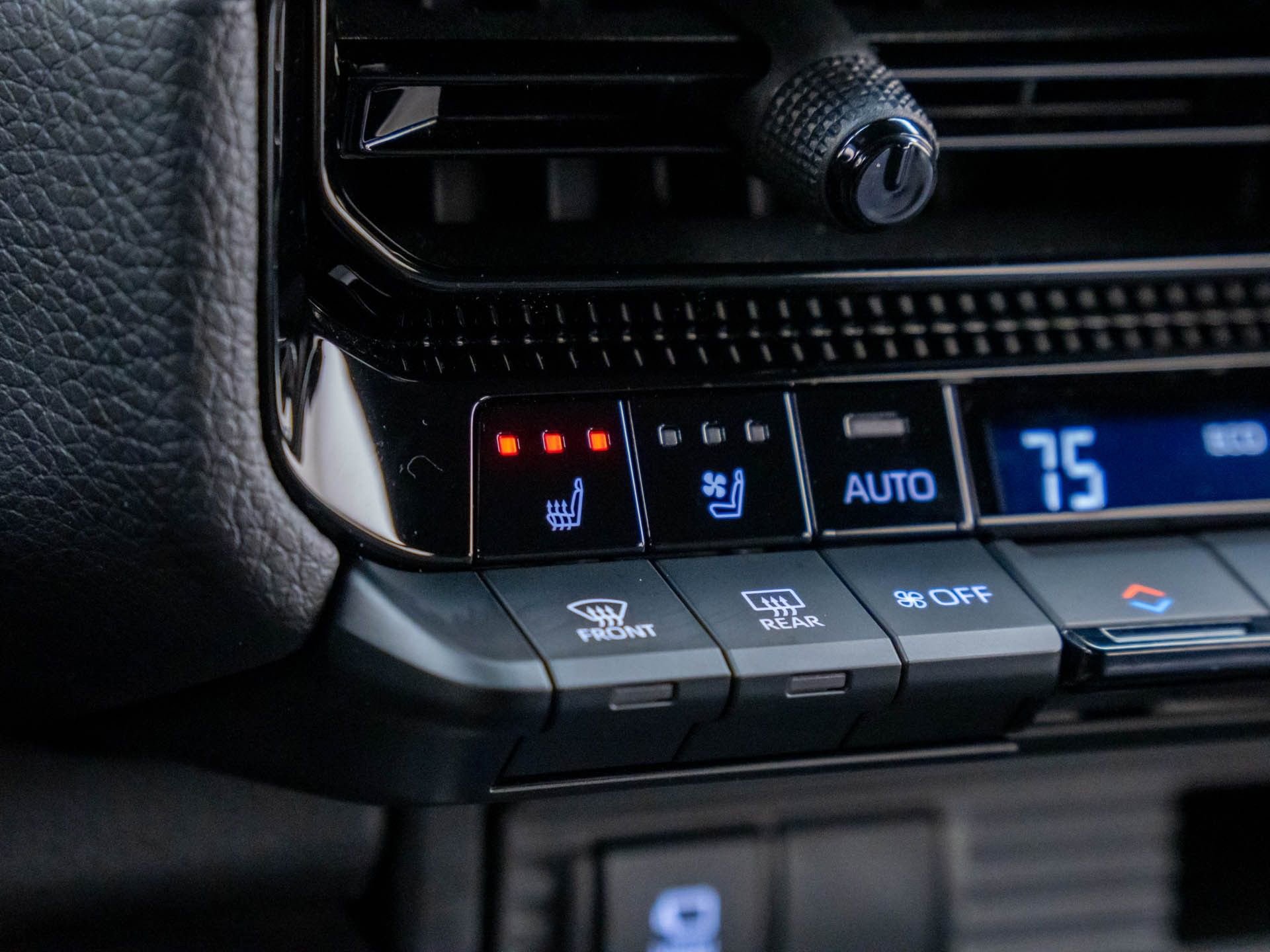 Used 2024 Toyota Land Cruiser image 25