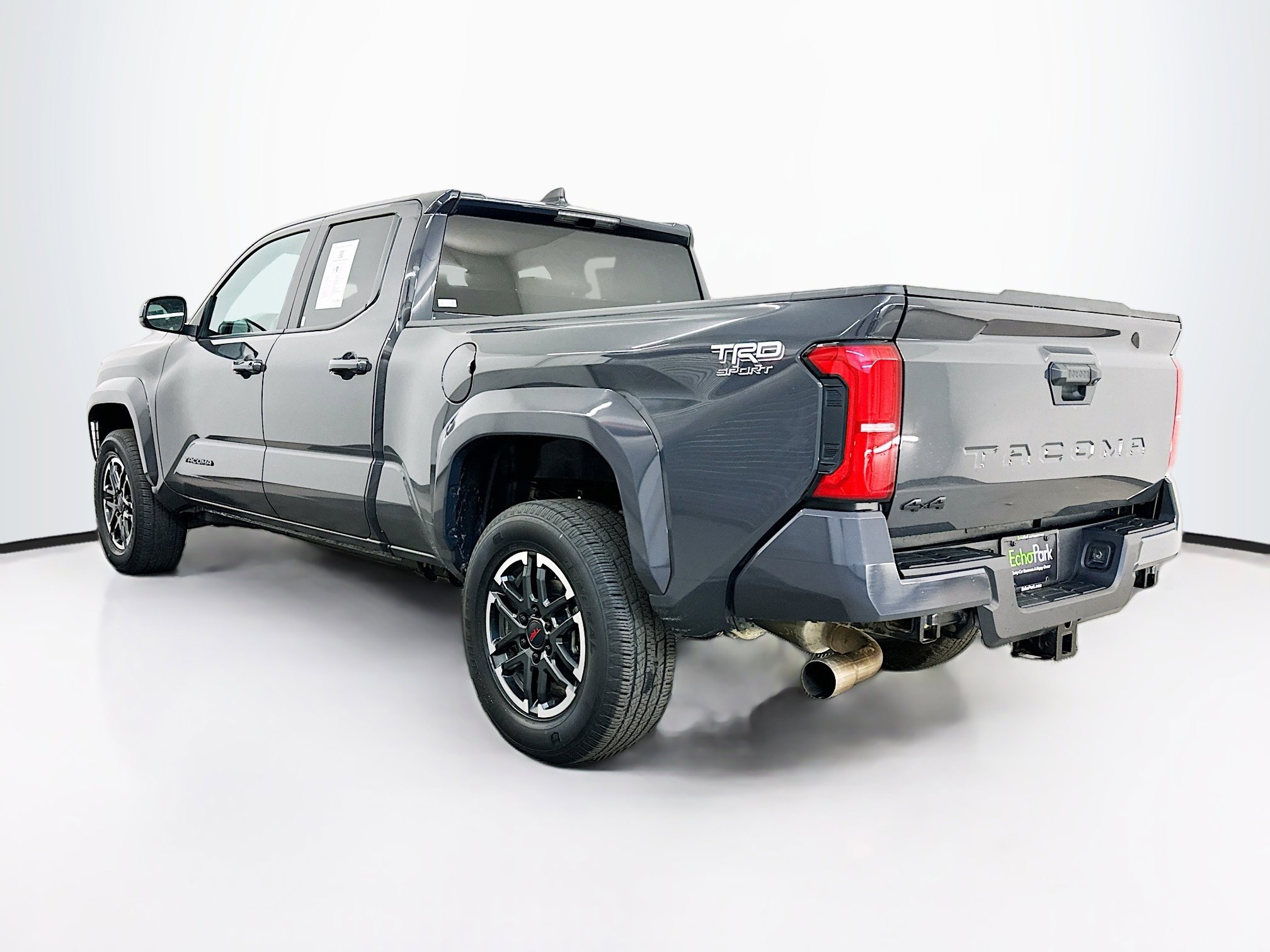 Used 2024 Toyota Tacoma TRD Sport image 5