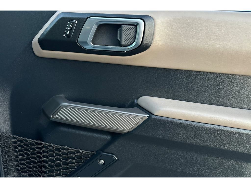 Used 2023 Ford Bronco Wildtrak image 19