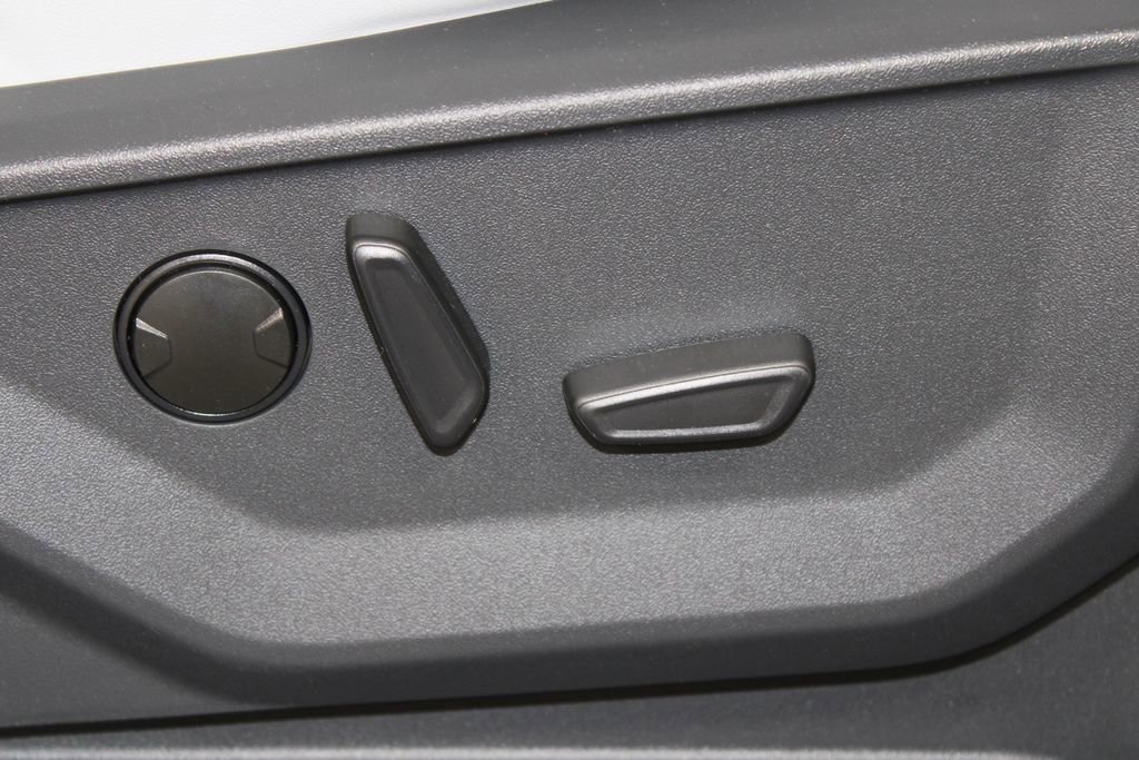 New 2026 Ford Expedition Platinum image 29