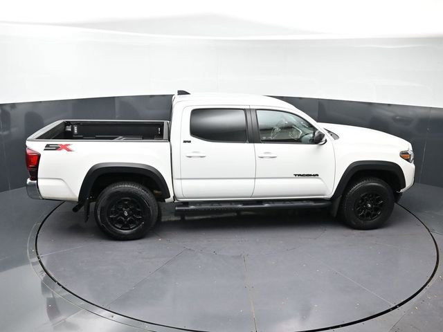 Used 2023 Toyota Tacoma SR5 AWD/4WD image 30