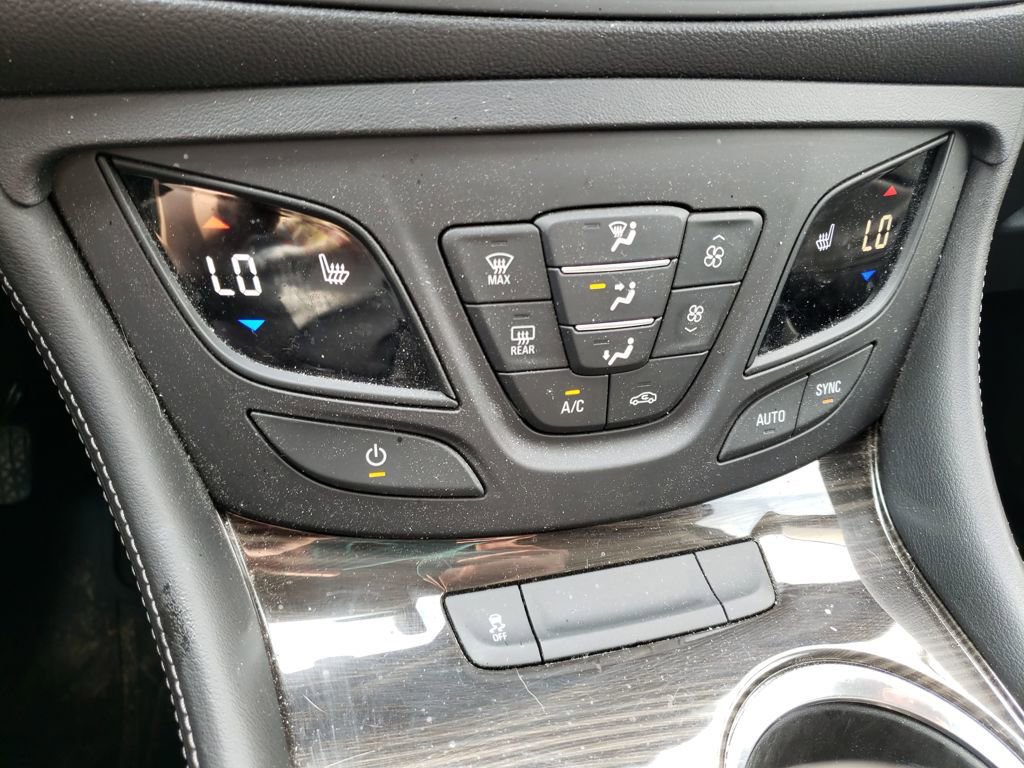 Used 2019 Buick Envision Essence AWD/4WD image 20