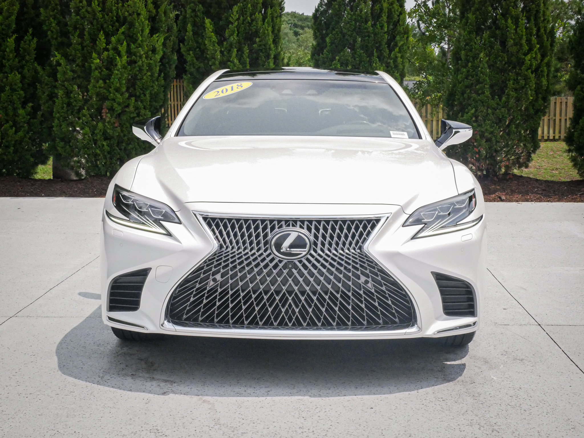 Used 2018 Lexus LS 500 w/ Luxury Package RWD image 3