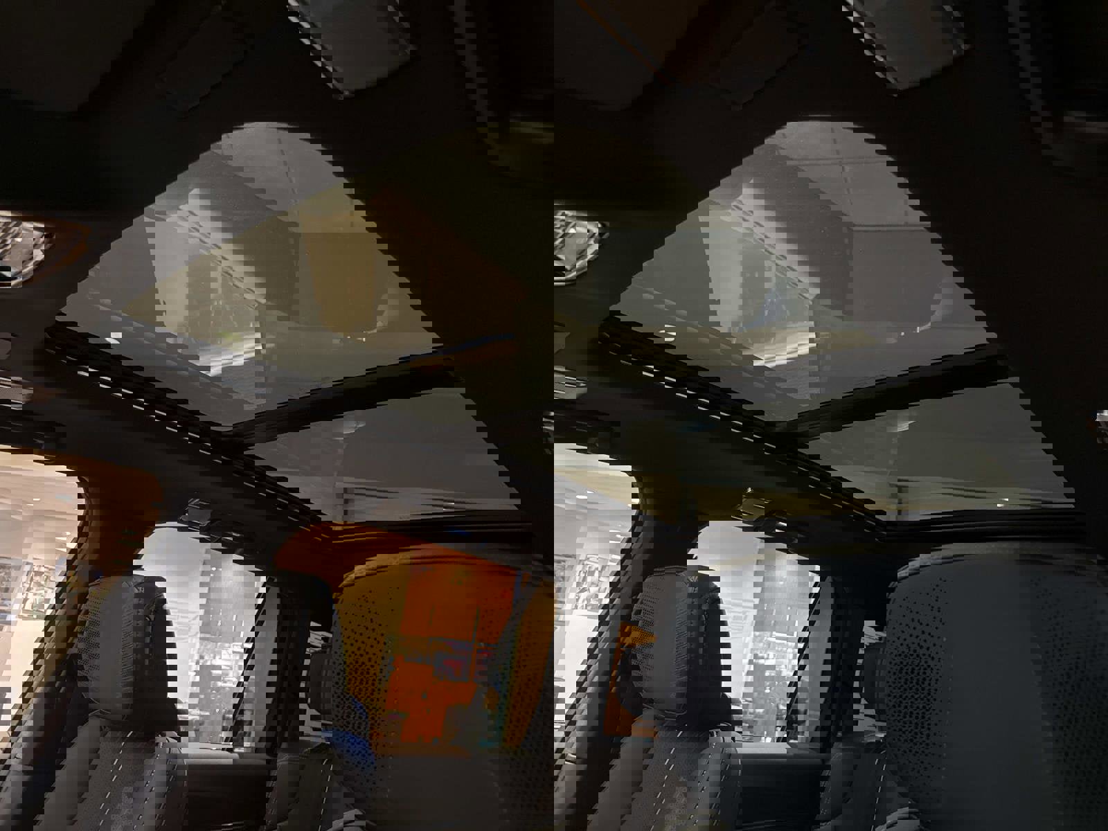 New 2026 Cadillac Vistiq Luxury image 24