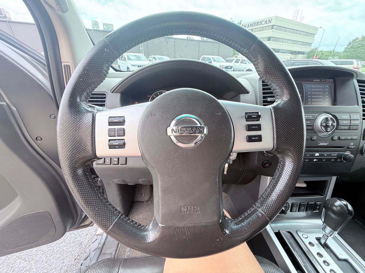 Used 2008 Nissan Pathfinder SE w/ Leather Pkg AWD/4WD image 15