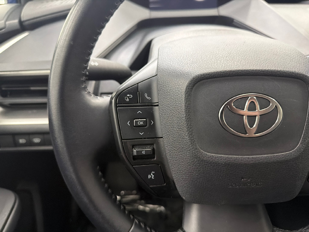 Used 2024 Toyota Prius LE FWD image 22