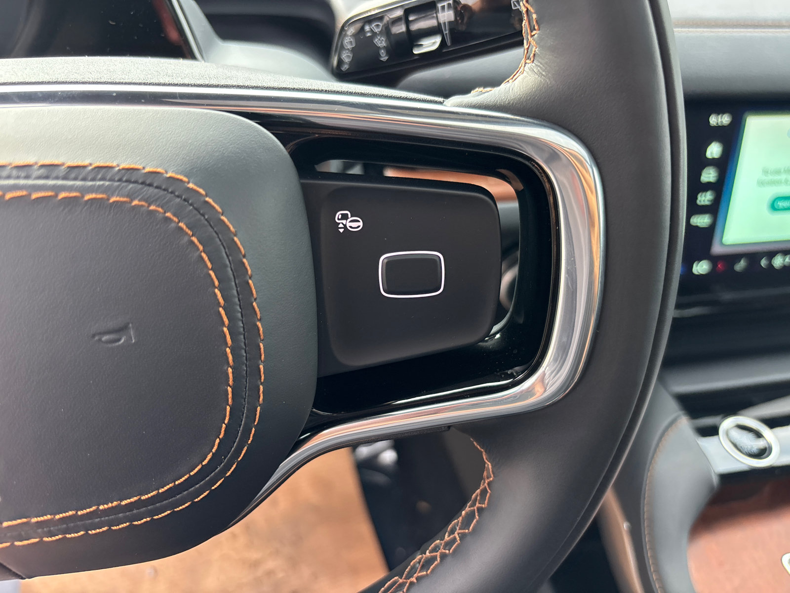 New 2026 Lincoln Navigator L Black Label AWD/4WD image 17