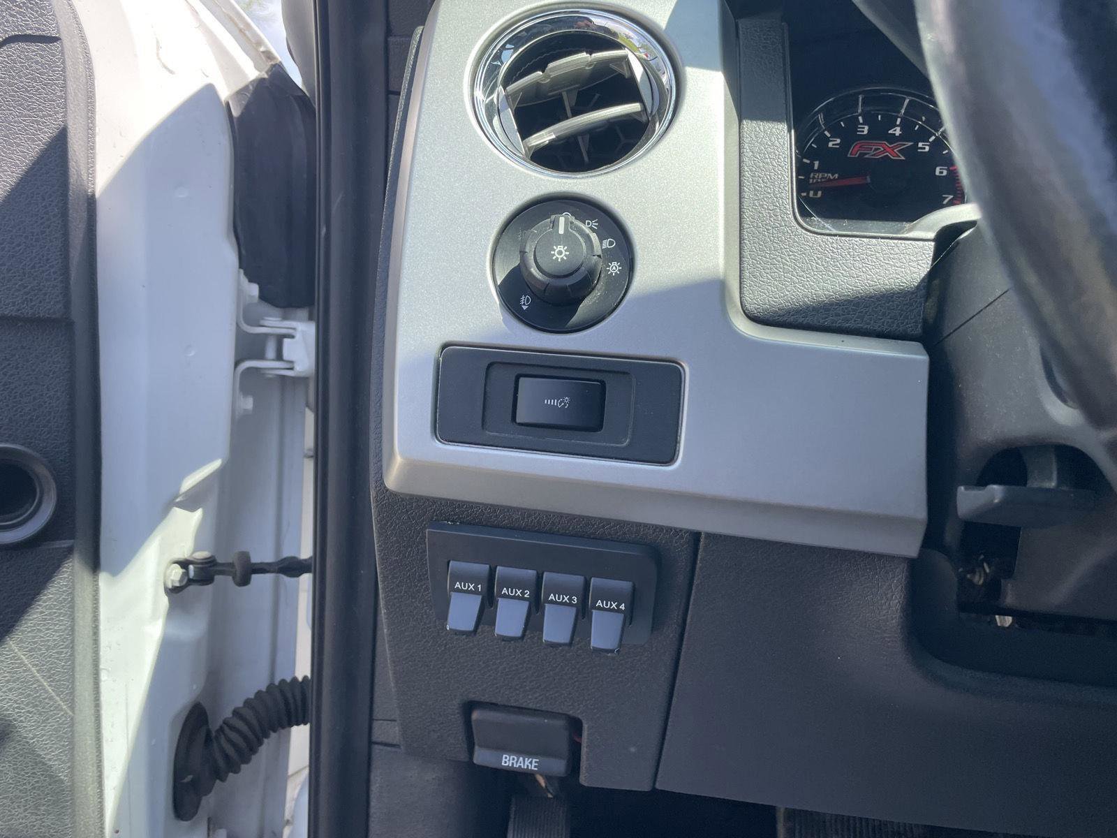 Used 2014 Ford F150 FX4 w/ Equipment Group 402A Luxury AWD/4WD image 14