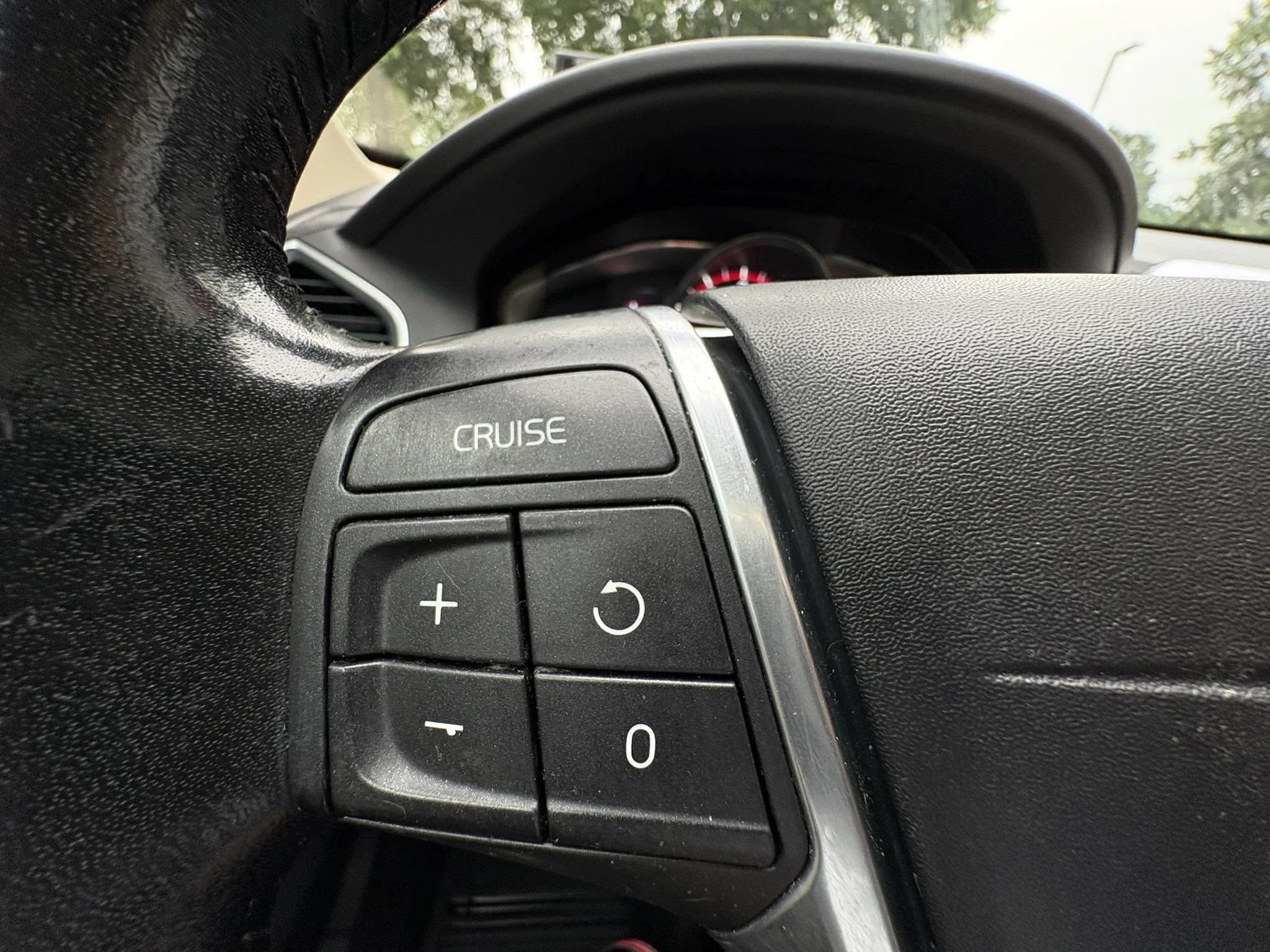 Used 2016 Volvo XC60 T6 w/ Proximity Package AWD/4WD image 38