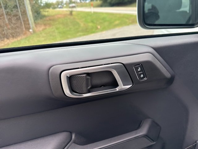 New 2025 Ford Bronco Outer Banks w/ Sasquatch Package image 31