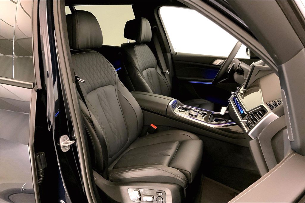 New 2026 BMW X7 M60i AWD/4WD image 7