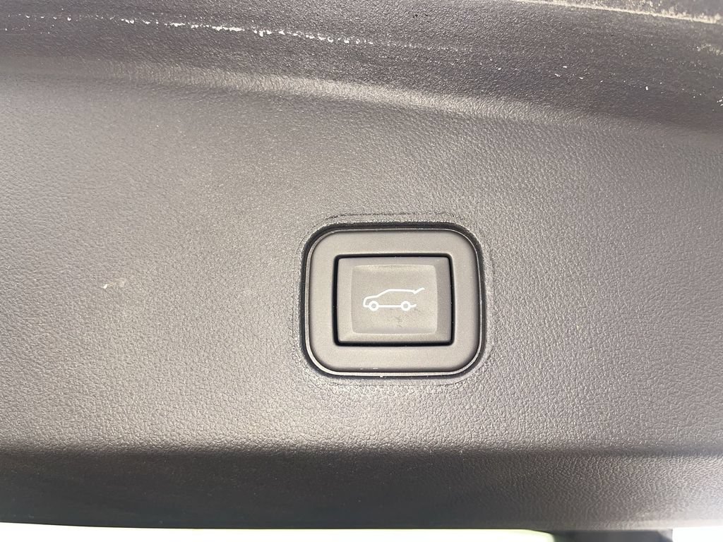 Certified 2024 Cadillac Lyriq Sport w/ LPO, Floor Liner Package AWD/4WD image 5