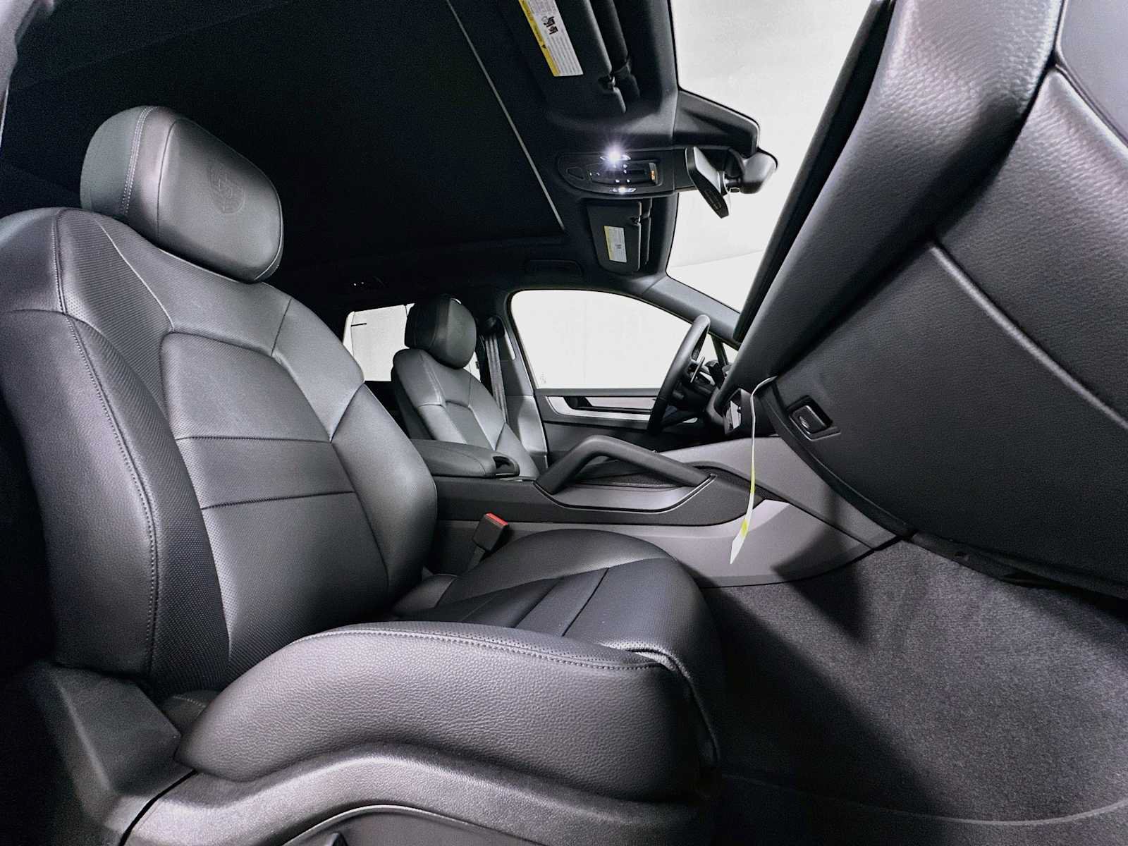 New 2026 Porsche Cayenne AWD/4WD image 28