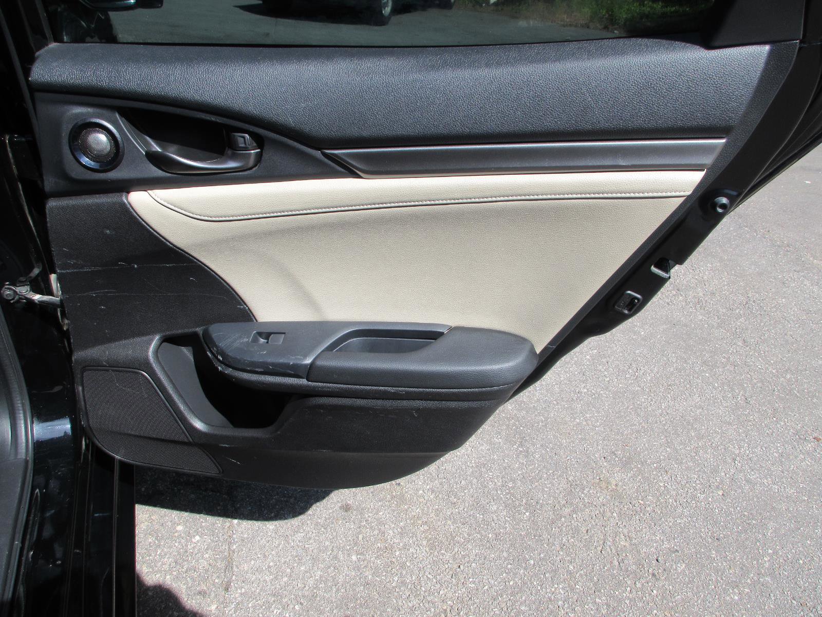 Used 2018 Honda Civic Sport Touring image 23