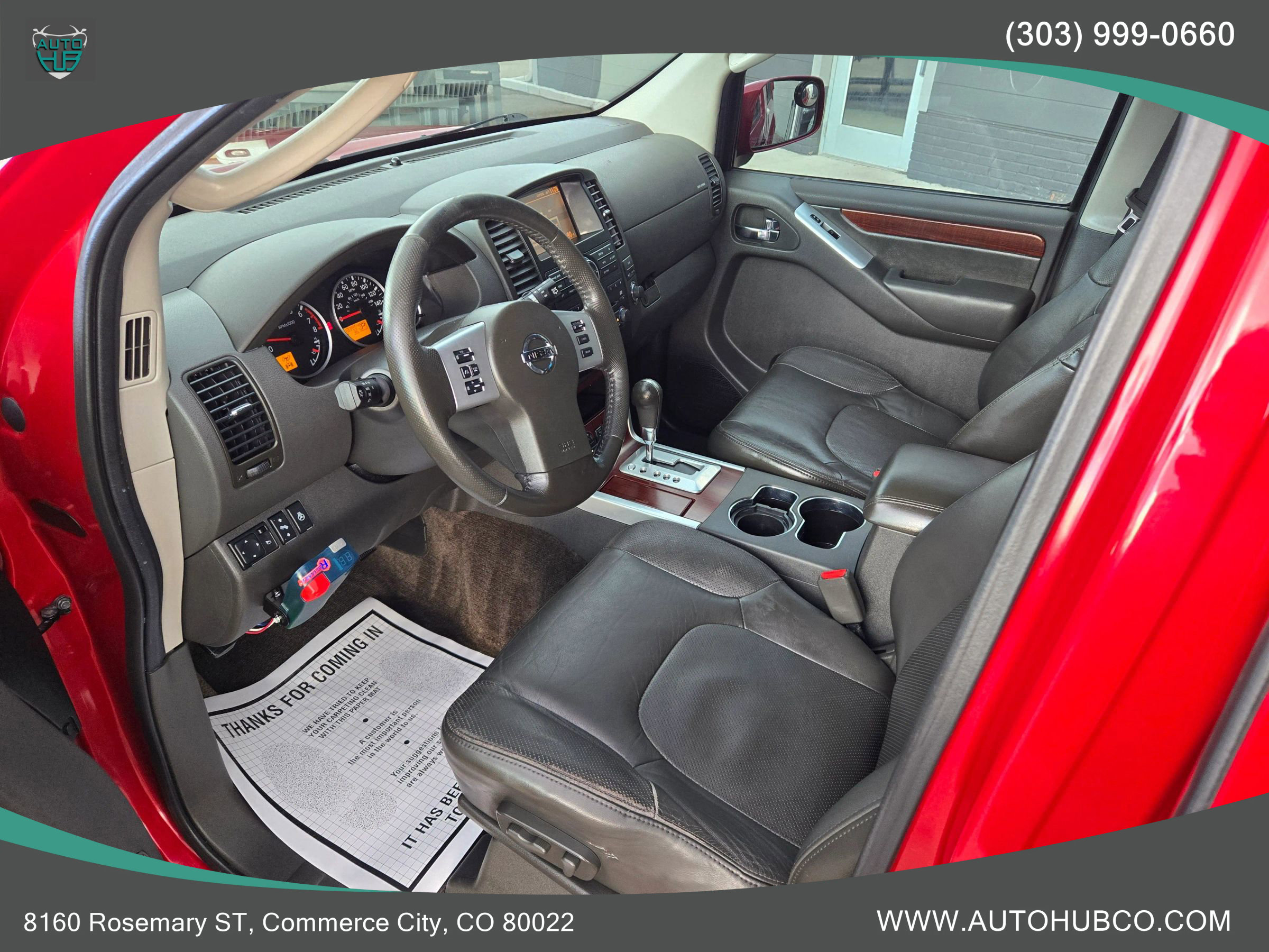 Used 2011 Nissan Pathfinder LE image 9