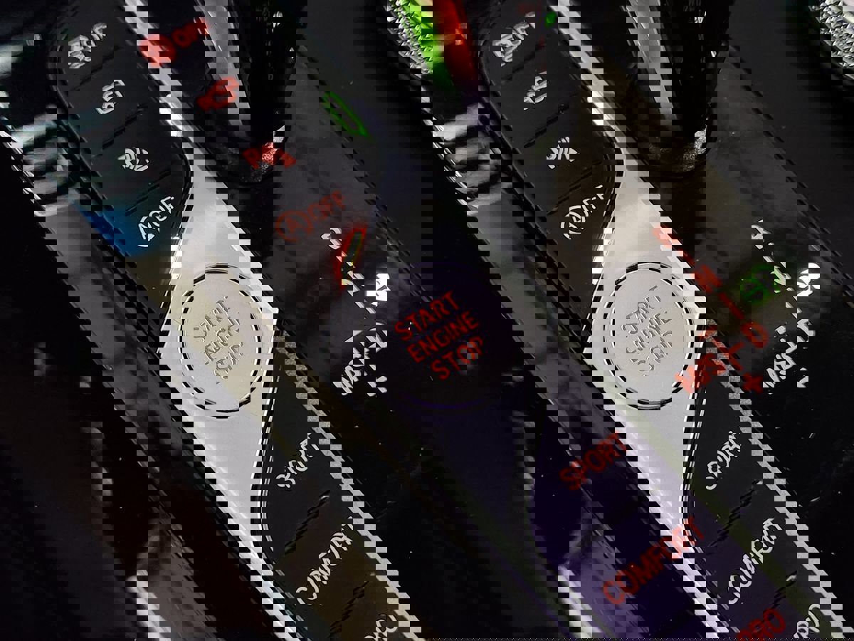 Used 2024 BMW X3 sDrive30i w/ Convenience Package image 40