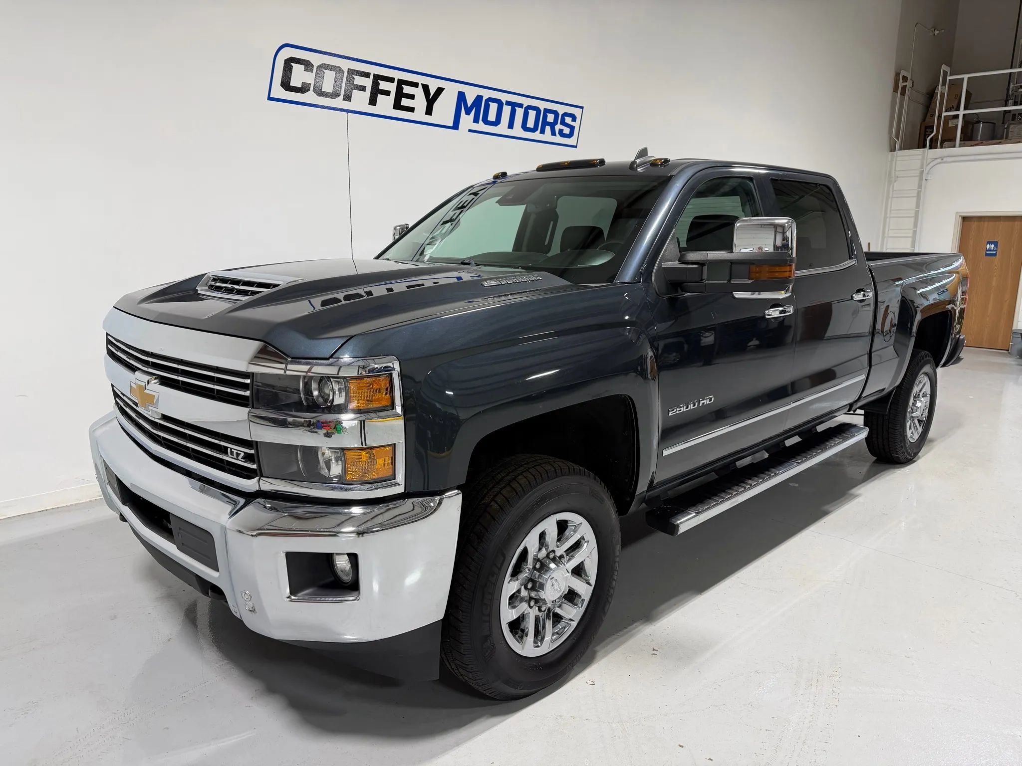 Used 2017 Chevrolet Silverado 2500 LTZ w/ Duramax Plus Package image 2