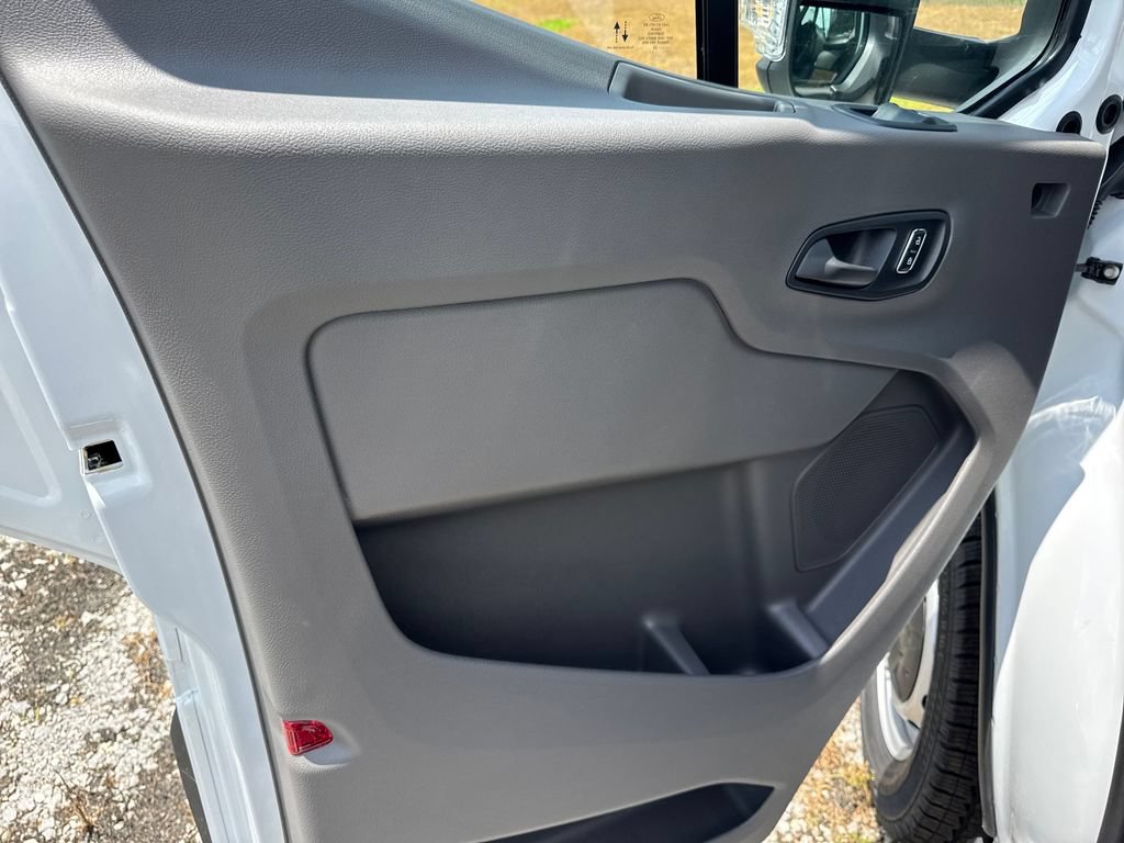 New 2026 Ford Transit 250 148 Medium Roof RWD image 13