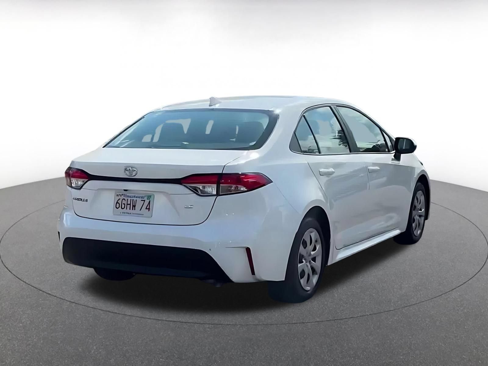 Used 2025 Toyota Corolla LE FWD image 14