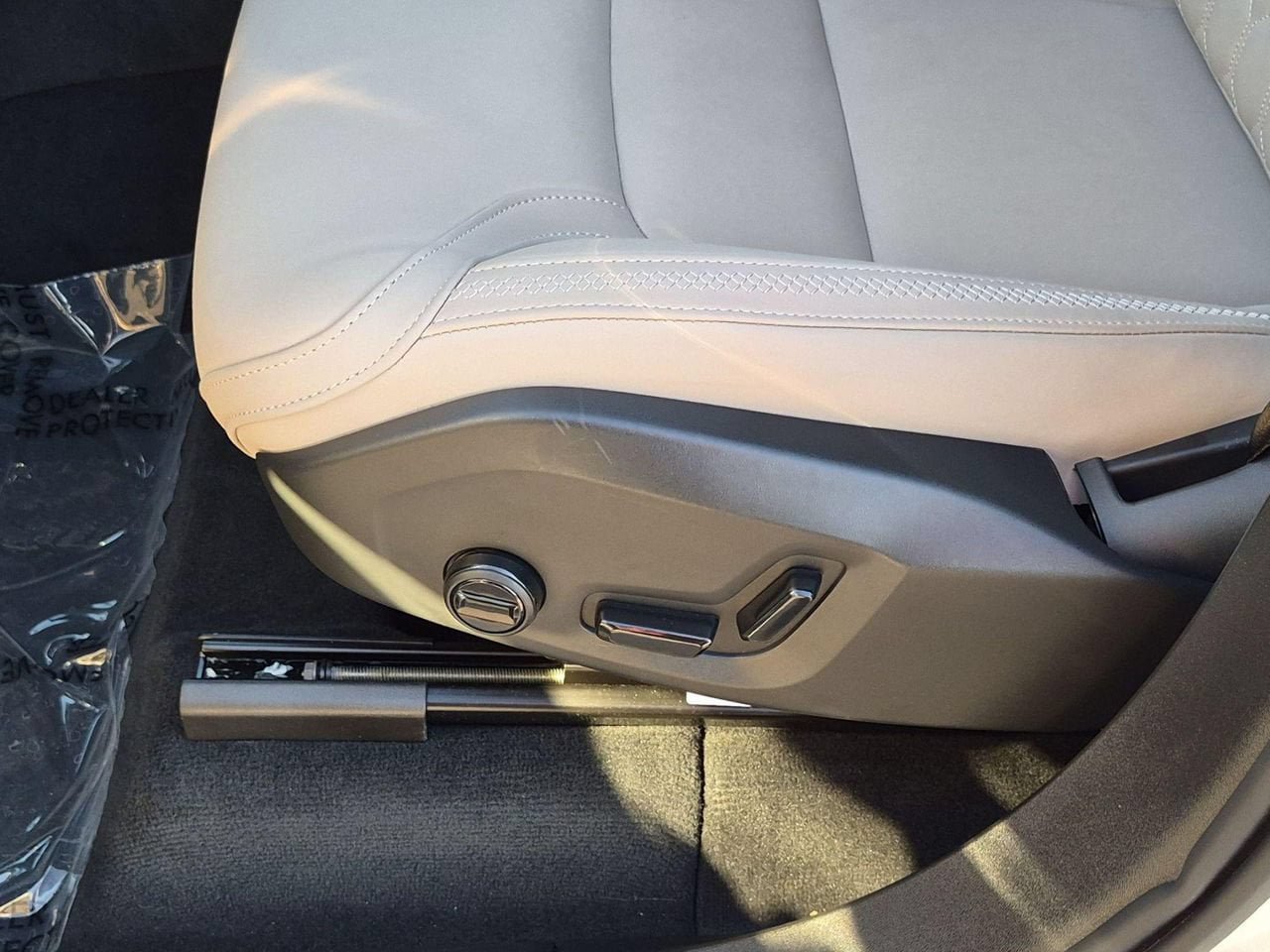 Certified 2026 Volvo XC90 B6 Plus AWD/4WD image 22