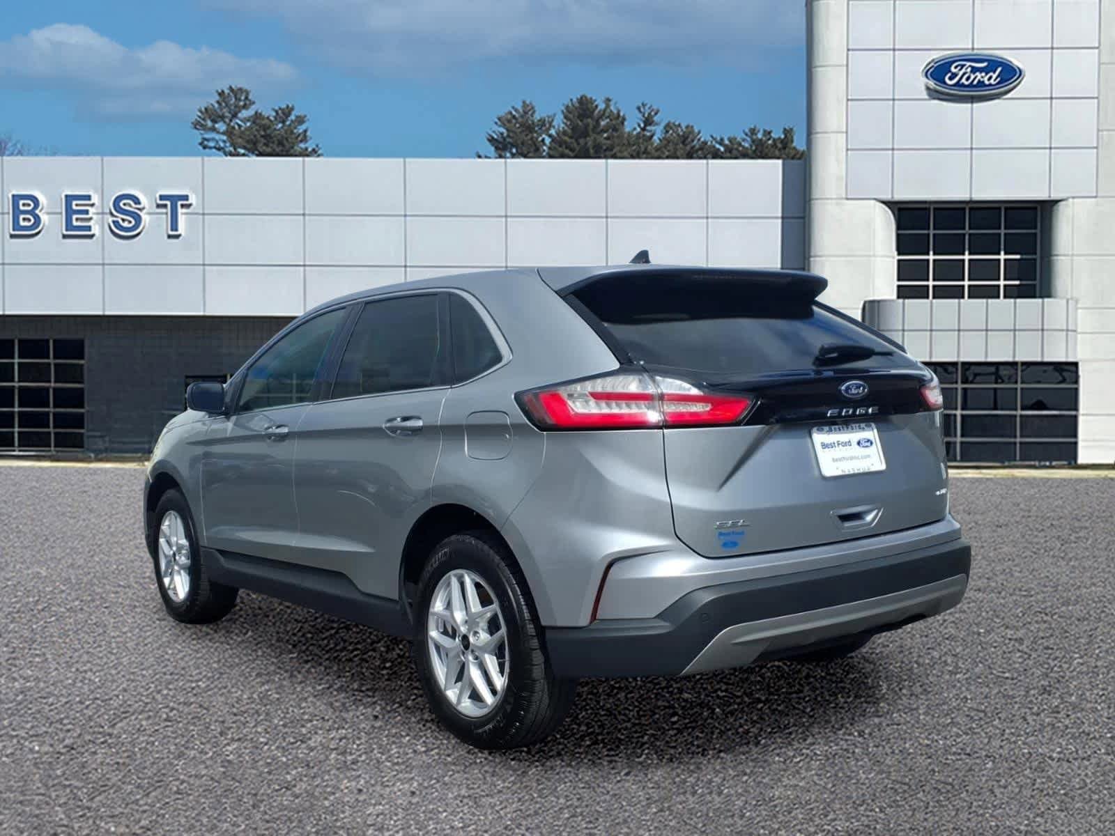 Used 2024 Ford Edge SEL w/ Convenience Package AWD/4WD image 7