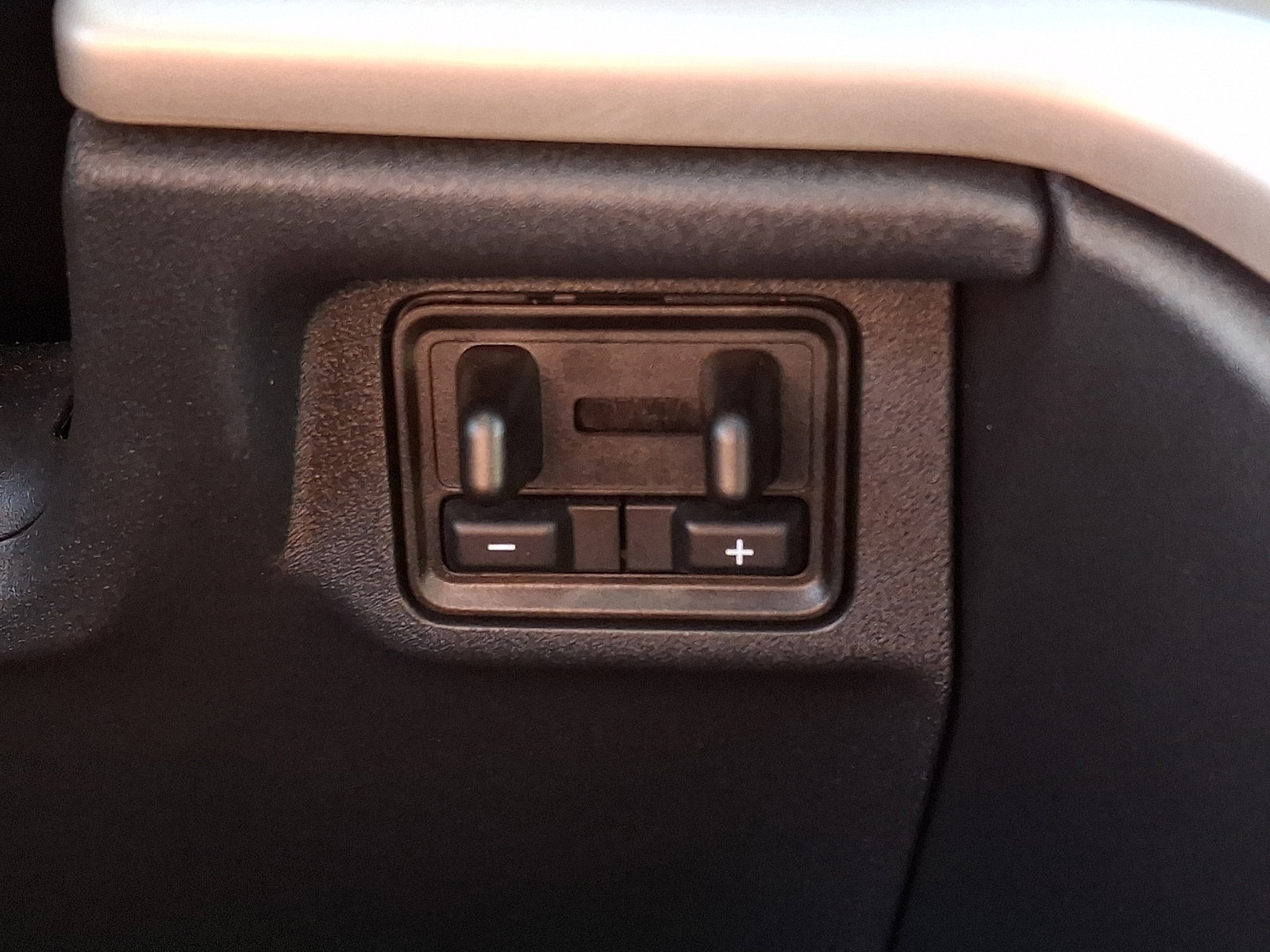 Certified 2025 Ford Expedition Max Active image 30