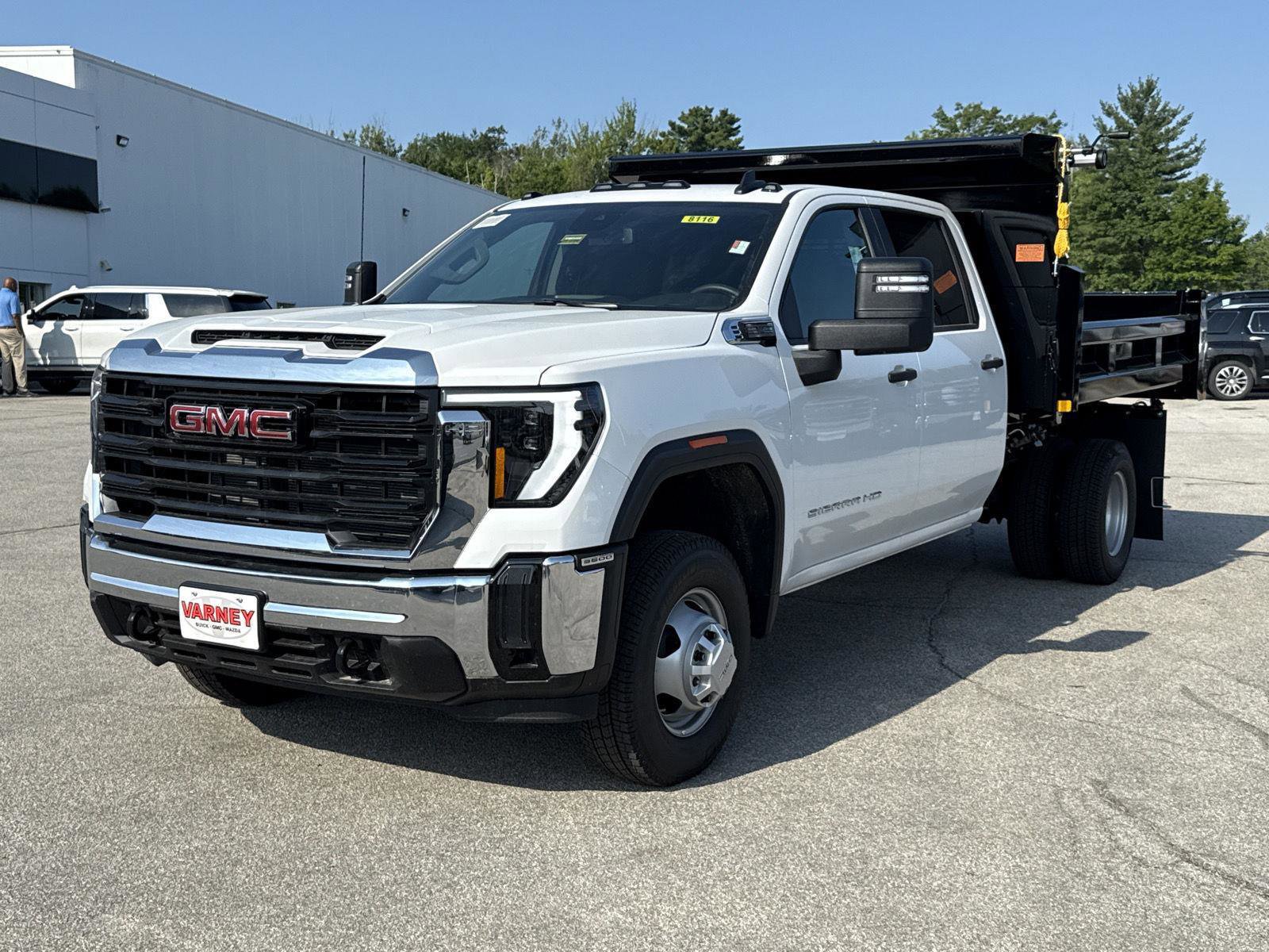 New 2025 GMC Sierra 3500 Pro w/ Convenience Package image 1