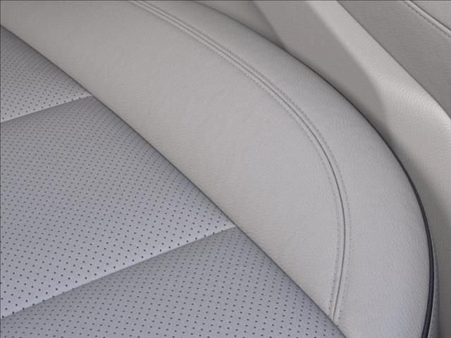 New 2027 Buick Enclave Avenir w/ LPO, Floor Liner Package AWD/4WD image 21