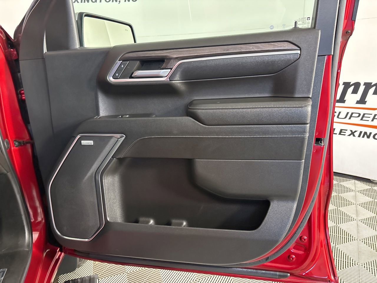 Used 2023 Chevrolet Silverado 1500 LTZ w/ LTZ Premium Package image 29