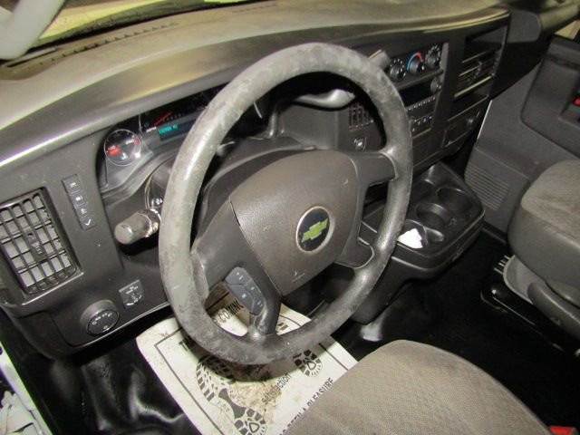 Used 2016 Chevrolet Express 3500 Extended image 10