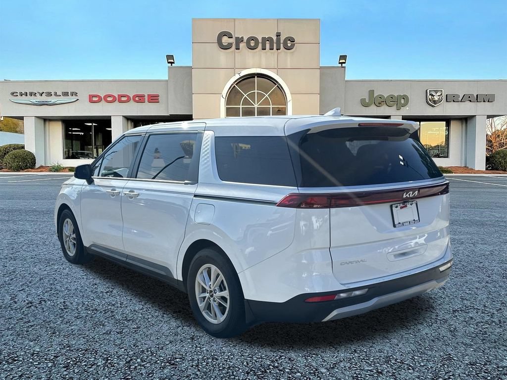 Used 2024 Kia Carnival LX FWD image 5