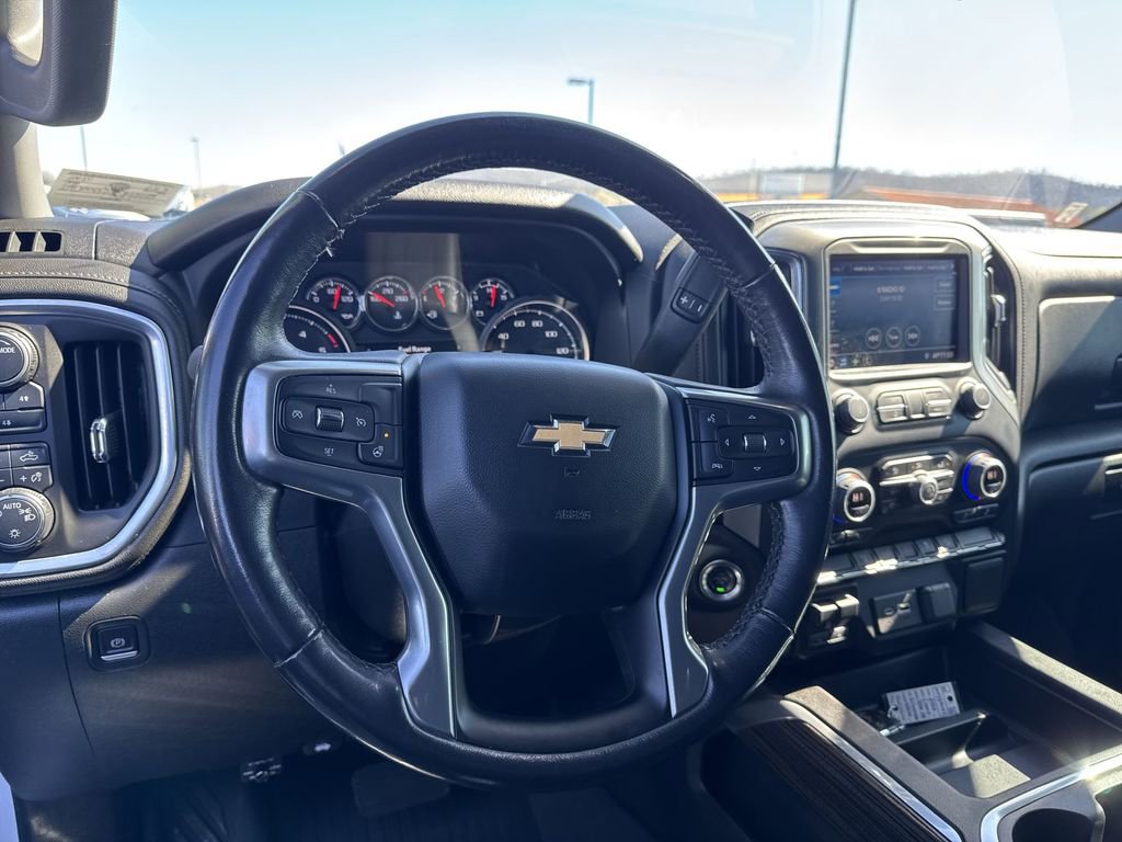 Used 2022 Chevrolet Silverado 2500 LT w/ Convenience Package image 14