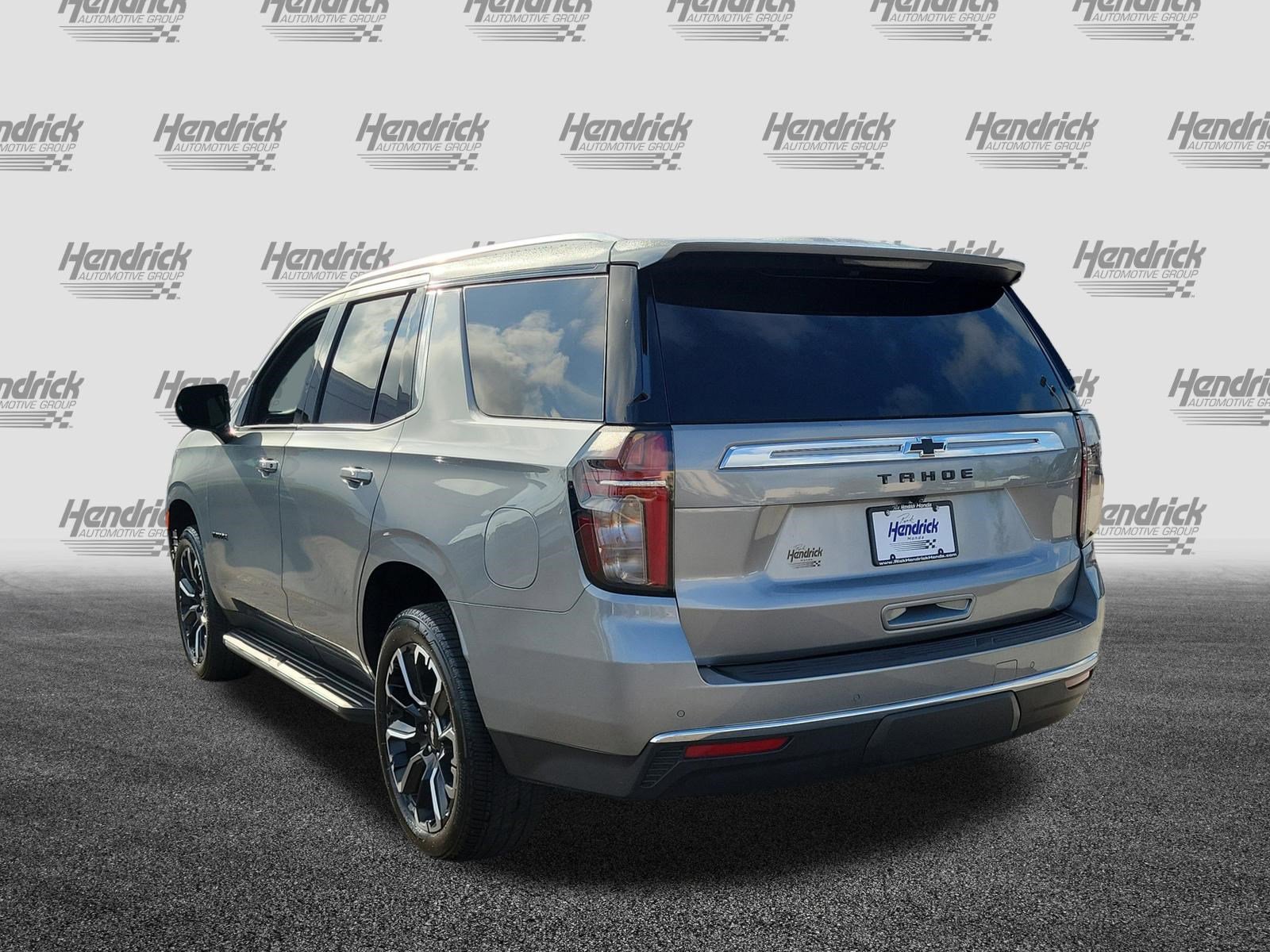Used 2024 Chevrolet Tahoe LS RWD image 5