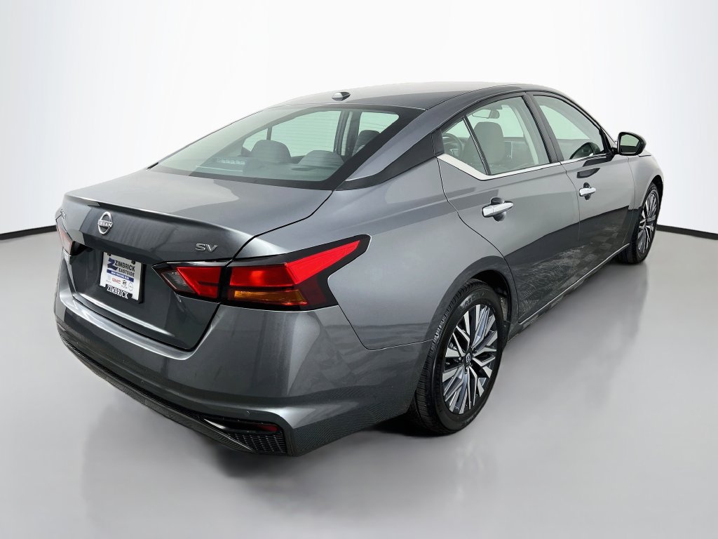 Used 2024 Nissan Altima 2.5 SV FWD image 7