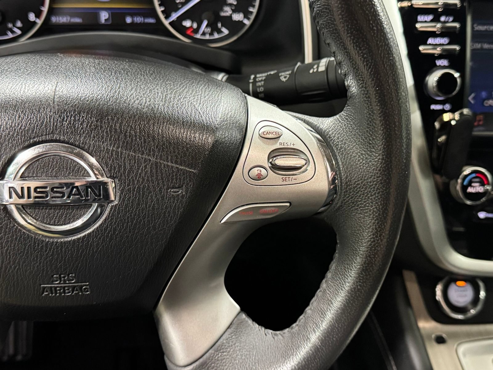 Used 2017 Nissan Murano Platinum w/ Platinum Technology Package FWD image 21