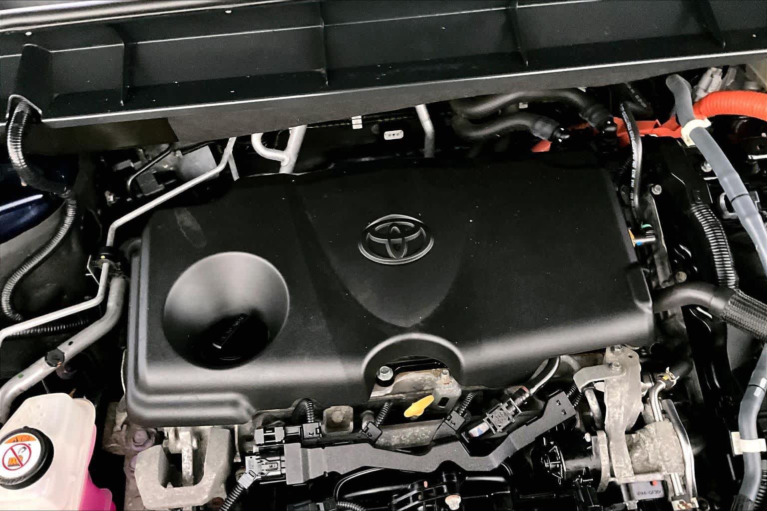 Used 2020 Toyota Highlander LE AWD/4WD image 31