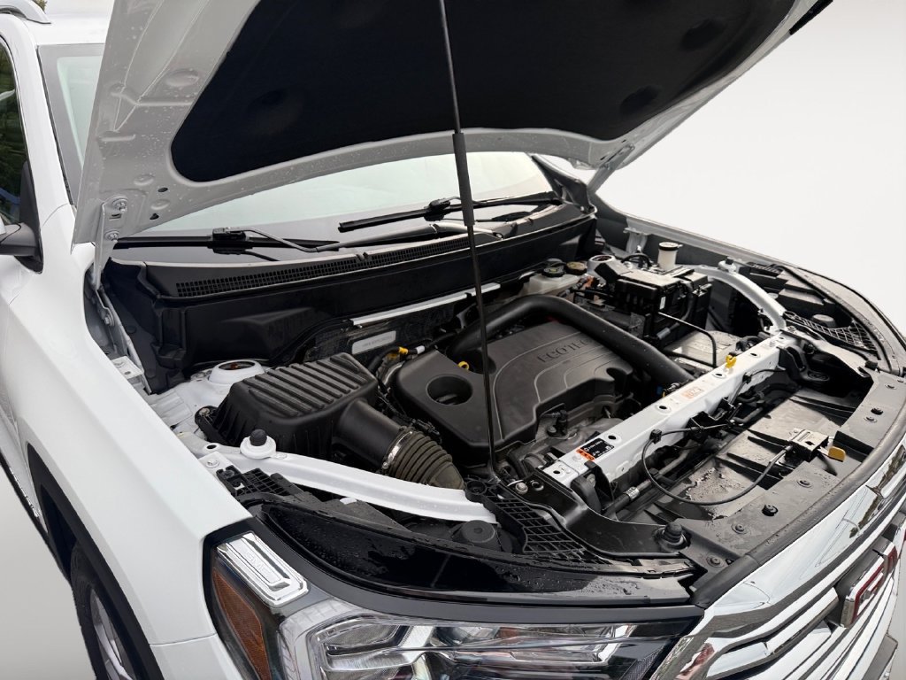 Used 2023 GMC Terrain SLT AWD/4WD image 25