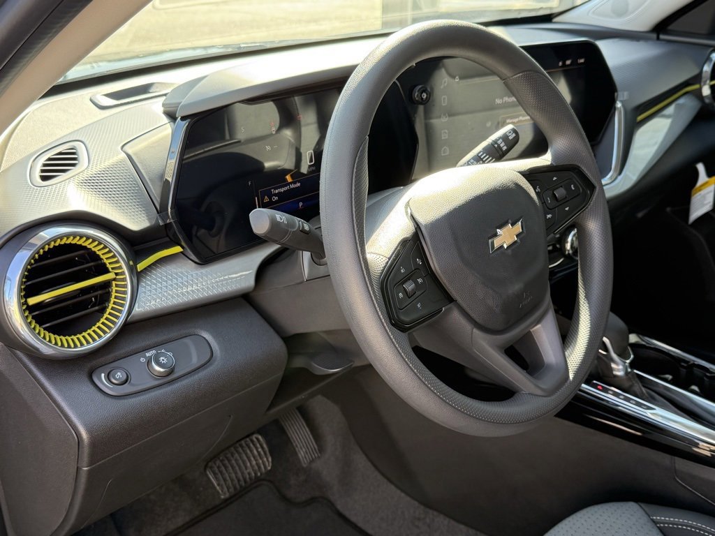 New 2026 Chevrolet Trax LT w/ Sunroof Package image 7