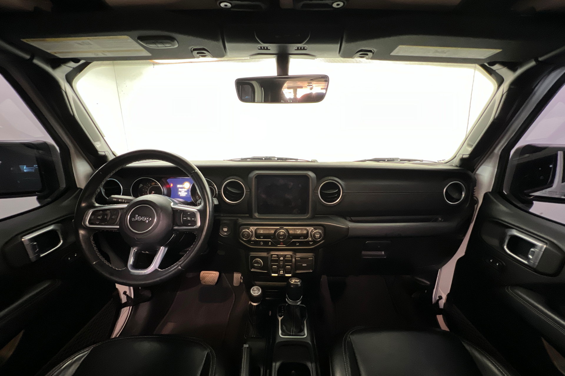 Used 2020 Jeep Wrangler Unlimited Sahara AWD/4WD image 10