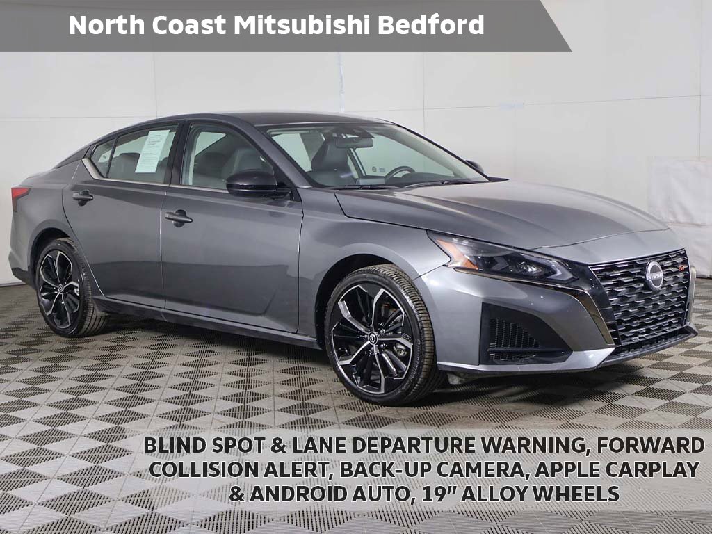 Used 2025 Nissan Altima 2.5 SR image 1